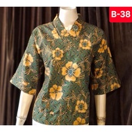 ( Ready Stock) SW0088KKV Batik Ladies Blouse Batik poncho Perempuan Batik Baju Kelawar Blouse Batik 