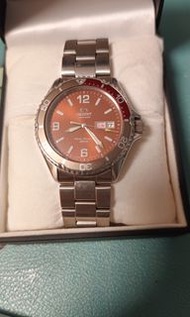 ORIENT Kamasu/Mako V 東方雙獅 機械錶 復古紅  RA-AA0820R19B 歡迎以玩具交換