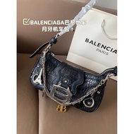 Balenciaga Essex Semi-Shiny Palladium Essex B Logo Hardware Small Cross-Body Shoulder Bag Women's Bl