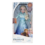 代購售$300+、原價$47澳元 歐美正版冰雪奇緣愛莎公主公仔 Frozen Elsa公仔 Elsa唱歌公仔 🧸圖三實拍：左 唱歌elsa for 3+小朋友，撳心口會唱歌，$189。。右 特別設計f