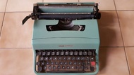 打字機 Olivetti Lettera 32  #新開始