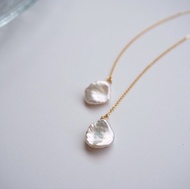 天然花瓣珍珠百搭款日繫手作耳線防過敏agete風