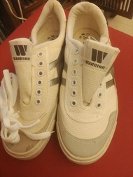 回力鞋 warrior shoes