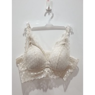 Si bra size 85 A B cream white lace front closure