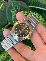 omega星座 金剛手錶型號1301.60  朱古力鑽石錶面金鋼錶帶 18K外圈 36mm單表 HKD 13800