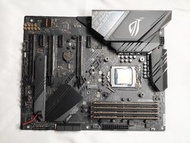 [二手]華碩ASUS主機板ROG Strix Z390-F GAMMING V1.03，可搭CPU i9-9900K、散熱器，或可搭8G*4、16G*4 記憶模組