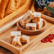 [August Signature] Cranberry Snowflake Nougat 蔓越莓雪花酥 – Soft Chewy Snack Gift Box