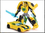 MAINAN ROBOT BUMBLEBEE TRANSFORMERS ROBOTS IN DISGUISE WARRIOR CLASS - Mahda.645