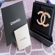 CHANEL 胸針