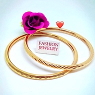 Bangle bracelet