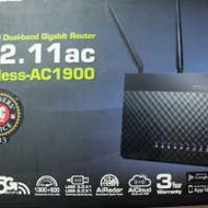 ASUS RT-AC68U Dual band AC1900 Wirele...