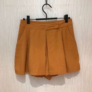 黃色短褲 裙褲