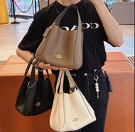 Coach Hadley Hobo 21 Leather bucket shoulder bag HADLEY HOBO 21 斜孭手袋
