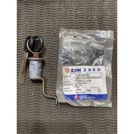 JET 100 GENUINE SYM SEAT LOCK