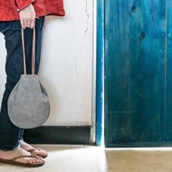 真皮絨面革 / 絲絨抽繩 sacoche 包灰