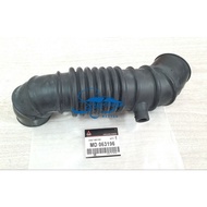 AIR CLEANER HOSE / INTAKE HOSE - MITSUBISHI PAJERO L049 TURBO  4D56 ENGINE 91  -  MD-063196