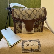 Gucci Horsebit 1955系列迷你手袋