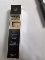 IT COSMETICS Bye Bye Under Eye Concealer 12ml Colour 13 Light Natural ·