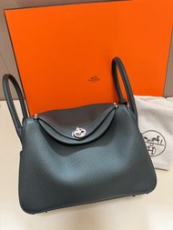 Hermes 愛馬仕 全新 Lindy 26 Q0 灰綠 銀扣 K刻