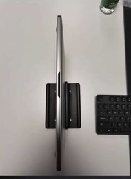 Vaydeer 垂直筆記型電腦支架塑膠可調式桌上型筆記型電腦底座,節省空間,適用於 MacBook Pro Air、Mac、HP、Dell、Microsoft Surface