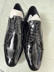 Kenneth Cole黑色漆皮男士皮鞋