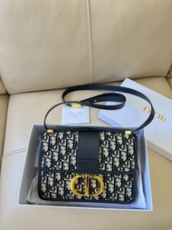HK$580 Dior 30 Montaigne Bag 腋下包 相機袋