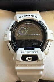 徵收 圖中白色g shock