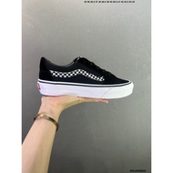 Vans Classics Knu Skool Casual Shoes