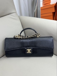 Chanel 26A Clutch with chain Lizard Embossed calfskin & gold-tone metal，Chanel新款蜥蜴紋手柄翻蓋包，Chanel蜥蜴紋法棍