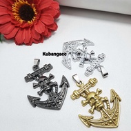 Necklace pendant. Skull Necklace Pendant Cool Pendant Straplessjangkar. Necklace Pendant