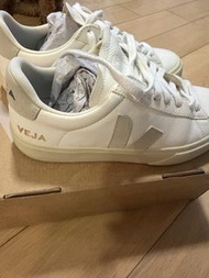 Veja 黑色章白波鞋