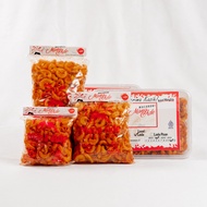 Mang Ade Ratt Macaroni Small Box Packaging