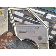 Nissan Vanette C22 Door Moulding Left