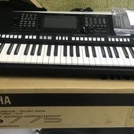 Keyboard Yamaha psr 775