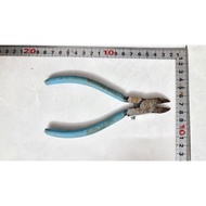 Merry plastic pliers. 3peaks Japan