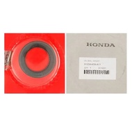 Oil Seal 34x52x7 – Rear Wheel Seal - 91204K59A11