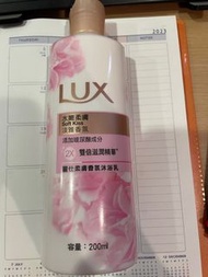 共6瓶 LUX 水嫩柔膚 雙倍滋養精華 麗仕柔膚香氛沐浴乳 200ml 新品 不是及期到期品