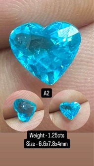 อะพาไทต์ นีออนบลู รูปหัวใจ อัญมณีธรรมชาติ 100% Apatite neon blue heart shape 100% natural gemstone