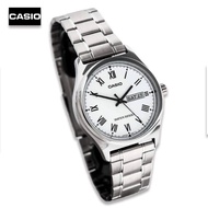 Velashop นาฬิกาข้อมือผู้ชาย Casio Standard  สีเงิน/หน้าขาว สายสแตนเลส รุ่น MTP-V006D-7BUDF MTP-V006D-7B MTP-V006D