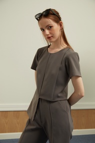 VALEN TOP เสื้อแขนสั้นดีเทลจีบ (ช่วงแคมเปญจัดส่งล่าช้า 3-5  วัน)