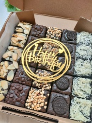 Brownies Ulang Tahun Sekat uk 20x20 - Birthday Brownies Hampers