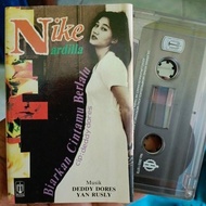 Nike Ardilla biarkan cintamu berlalu