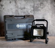 [GUS] สปอร์ทไลท์ 8 " แบตเตอร์รี่   [3000LM] - [LED] - [20V] - [รุ่น GS - L8]