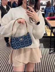 閒置全新COACH蔻馳Teri香布蕾款腋下斜挎包