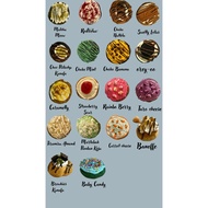 Soft Cookies Crumbl: Freshly Baked desserts/ can buy 1