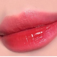Lip patch*