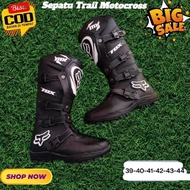 Boots trail shoes cross shoes Trabas shoes