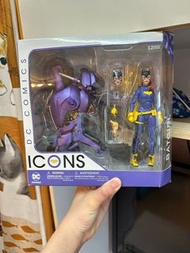 絕版DC Collectibles batgirl with bike