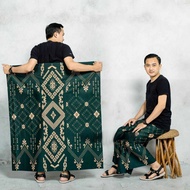 Sarung Batik Motif  Pintu Aceh Sarung batik motif bali wadimor Sarung santri laki laki Sarung batik 