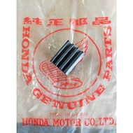 Rubber Shock Absorber Exhaust Pipe Double Stand /1 Piece Honda S90 S110 C200 C201 CD90Y CD50 CD65 CD